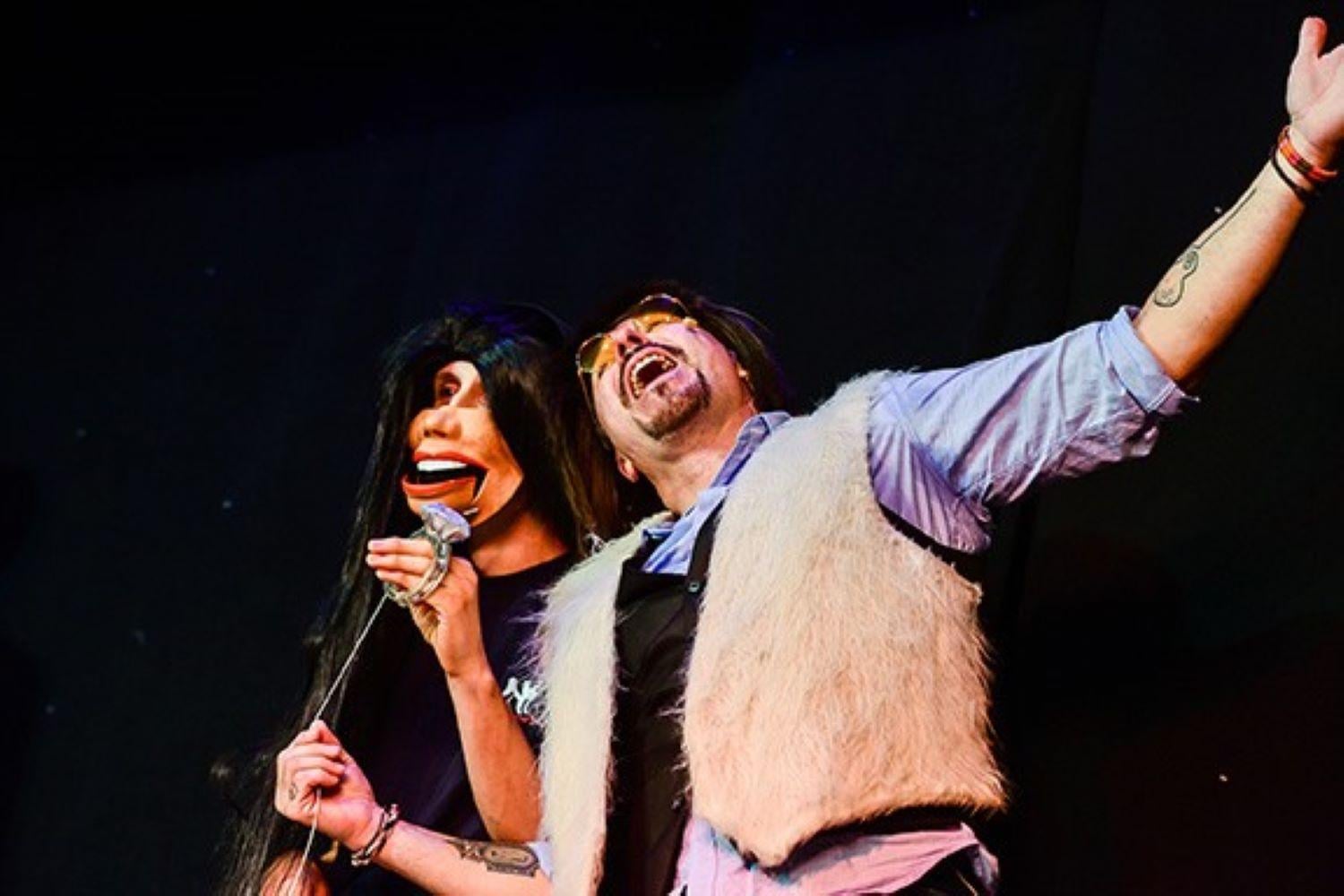 Outta Control: jantar com magia e comédia - Imagen 3