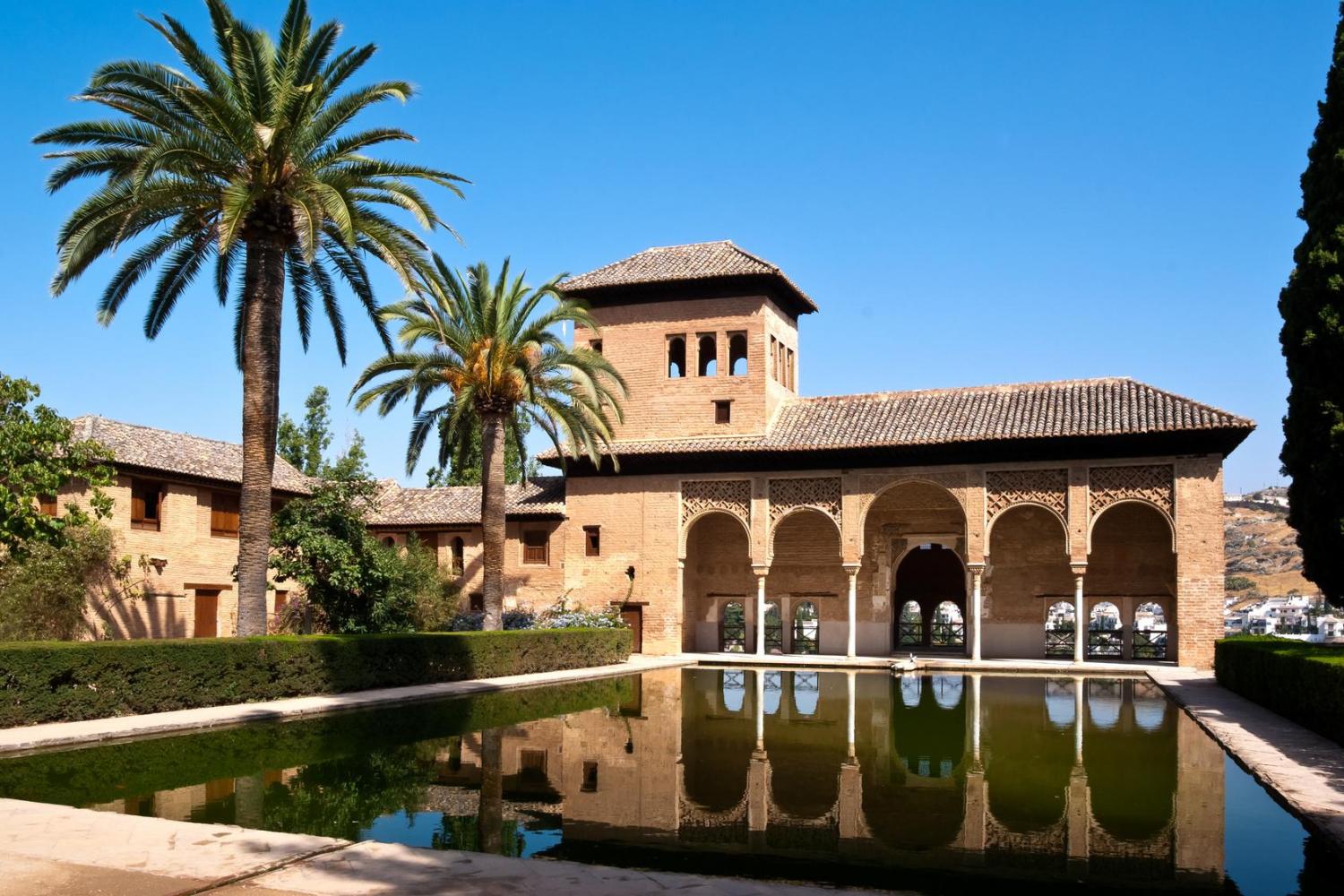 La Alhambra y Jardines del Generailfe - Imagen 2