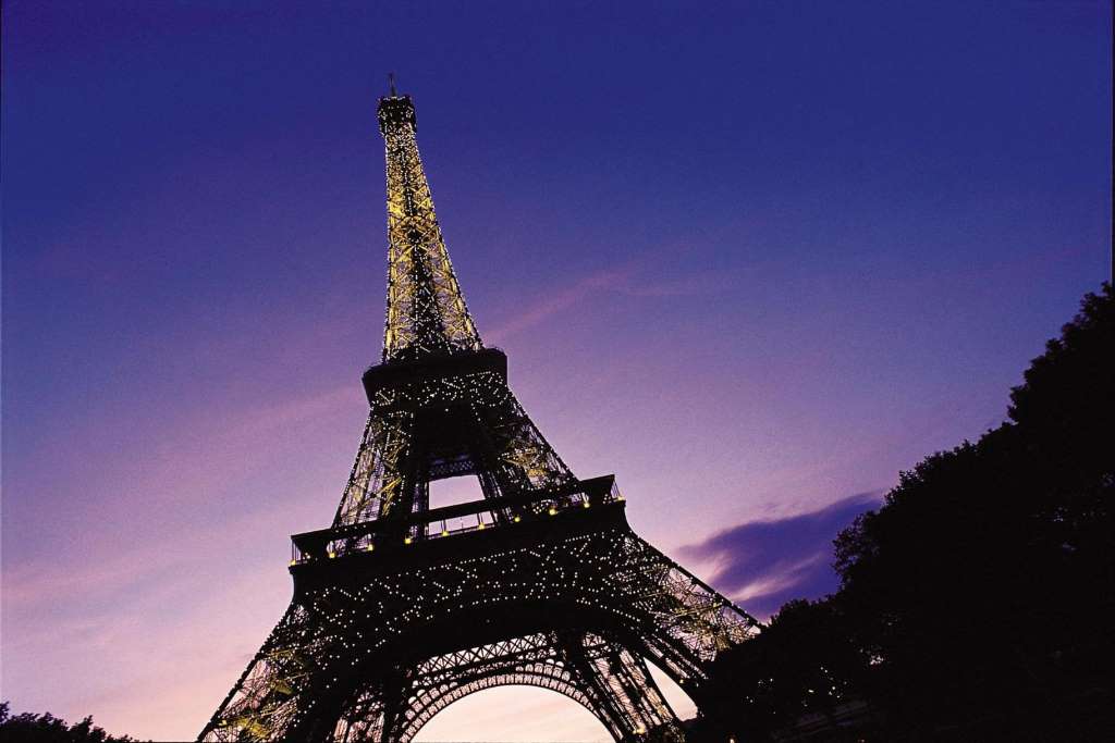 Torre Eiffel, audioguía y crucero en el Sena - Imagen 2