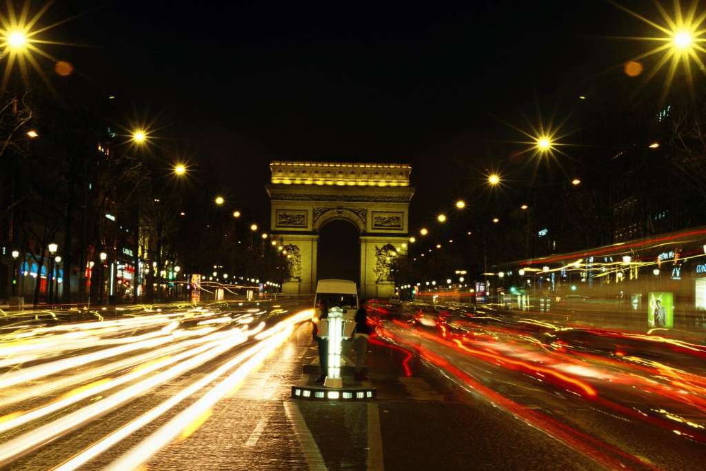 Illuminations of Paris on Open Deck Bus - Imagen 2