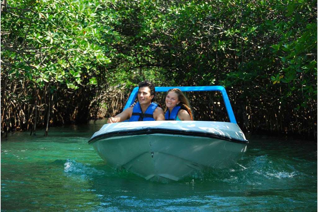 Snorkel en Cancún: Jungle Adventure Tour - Imagen 4