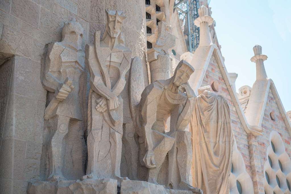 Sagrada Familia con torres: acceso rápido - Imagen 4