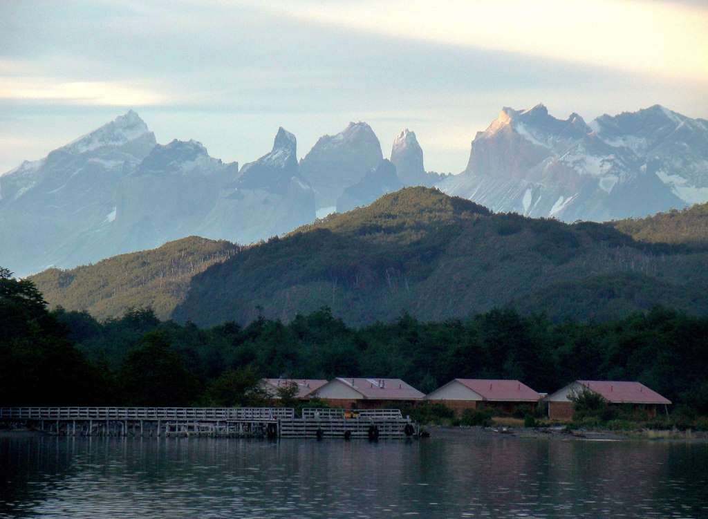 Montes Balmaceda y glaciar Serrano - Imagen 3