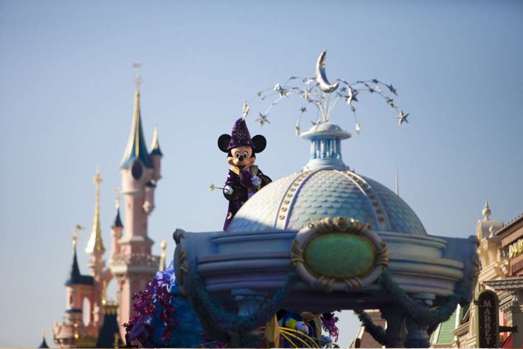 Disneyland 1 Day 2 Parks with Transfer - Imagen 3