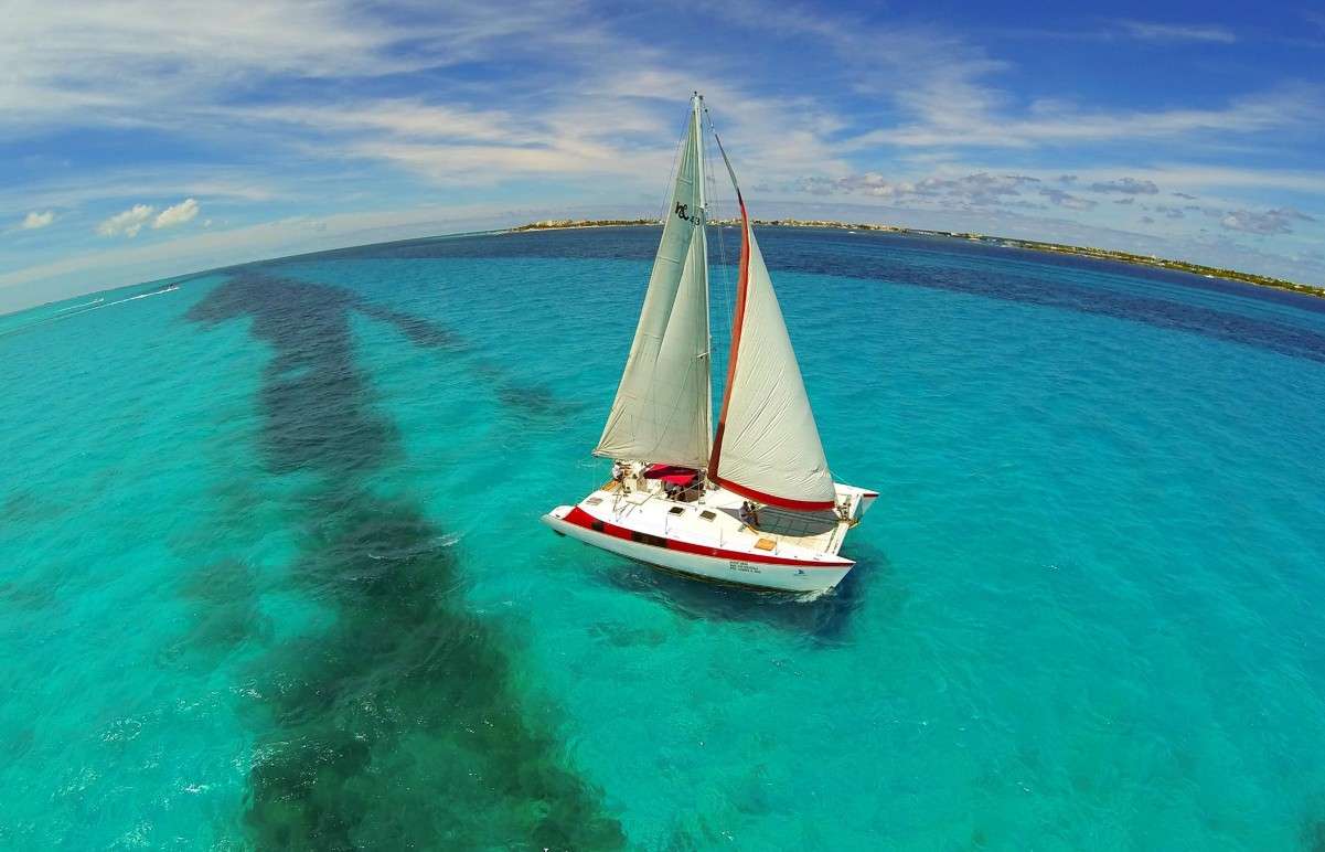 Catamarán Isla Mujeres con club de playa - Imagen 2