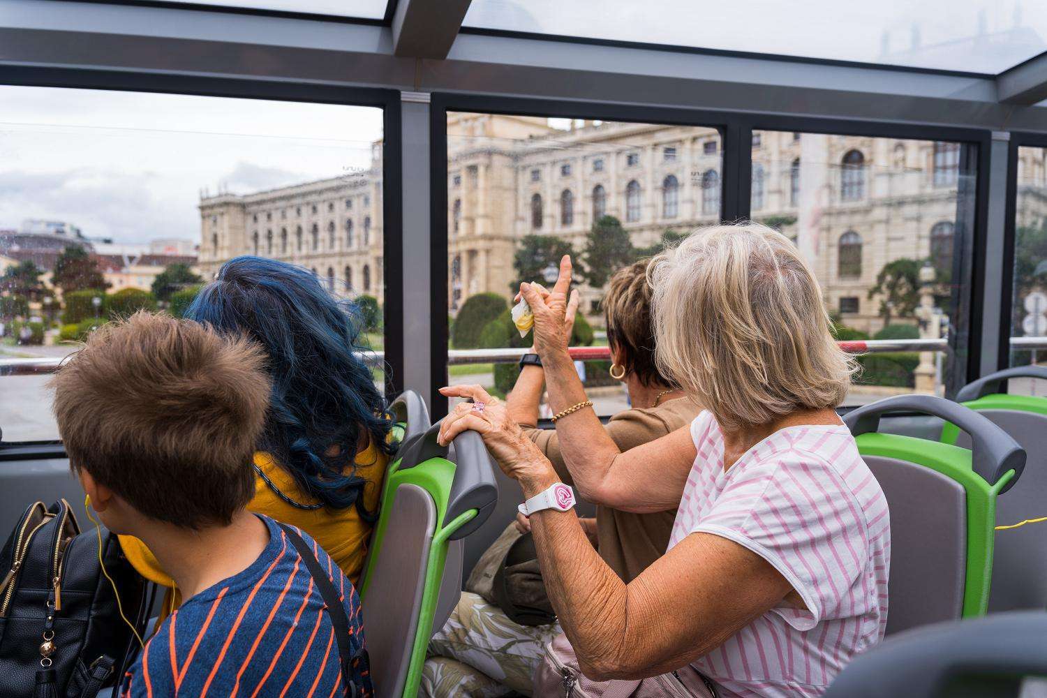 Hop-On Hop-Off Royal Bus - 48 hours pass - Imagen 1