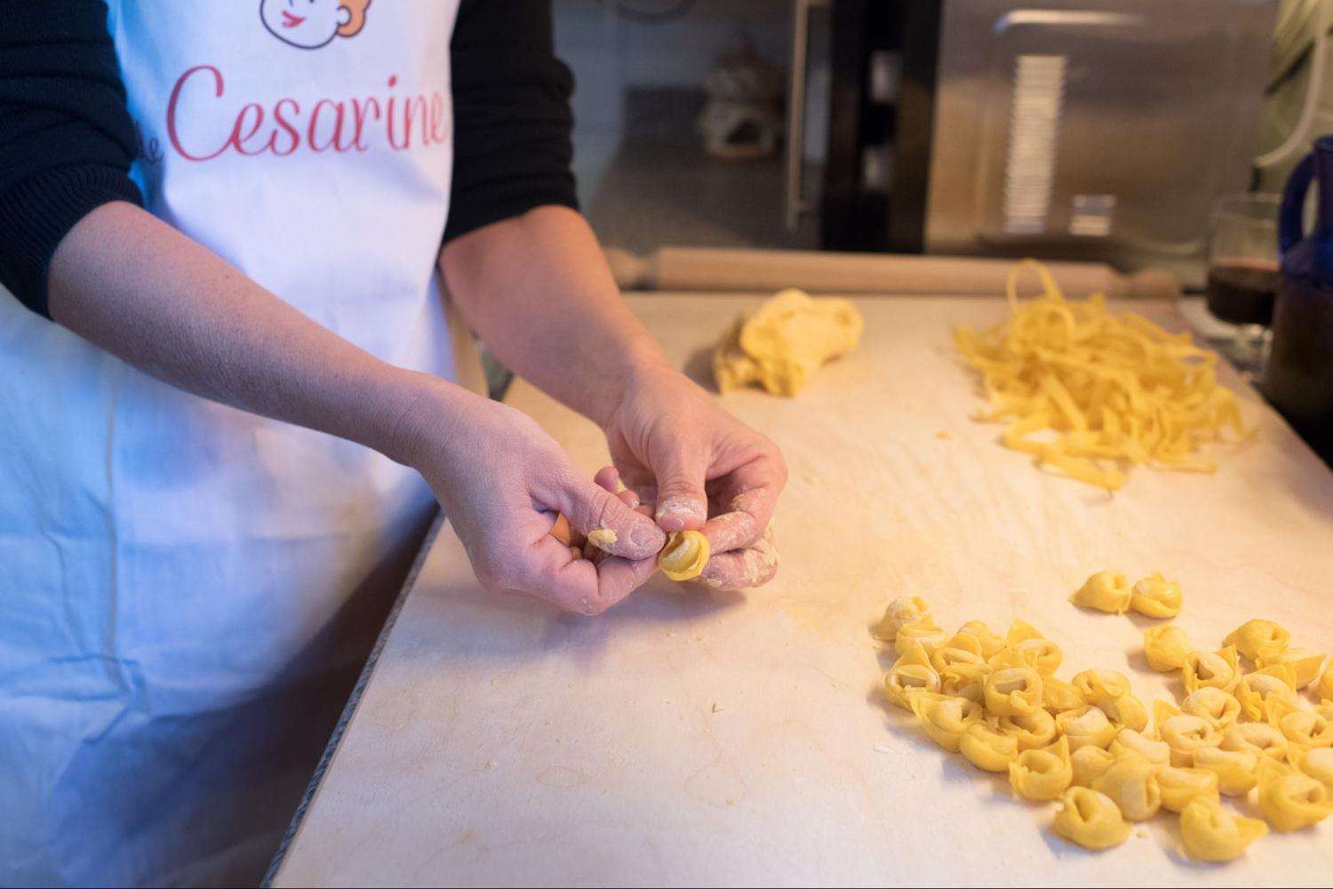 Tortellini en casa de un local con almuerzo - Imagen 1