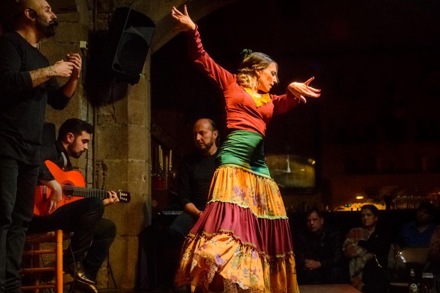 Málaga: tapas, vino y flamenco - Imagen 1