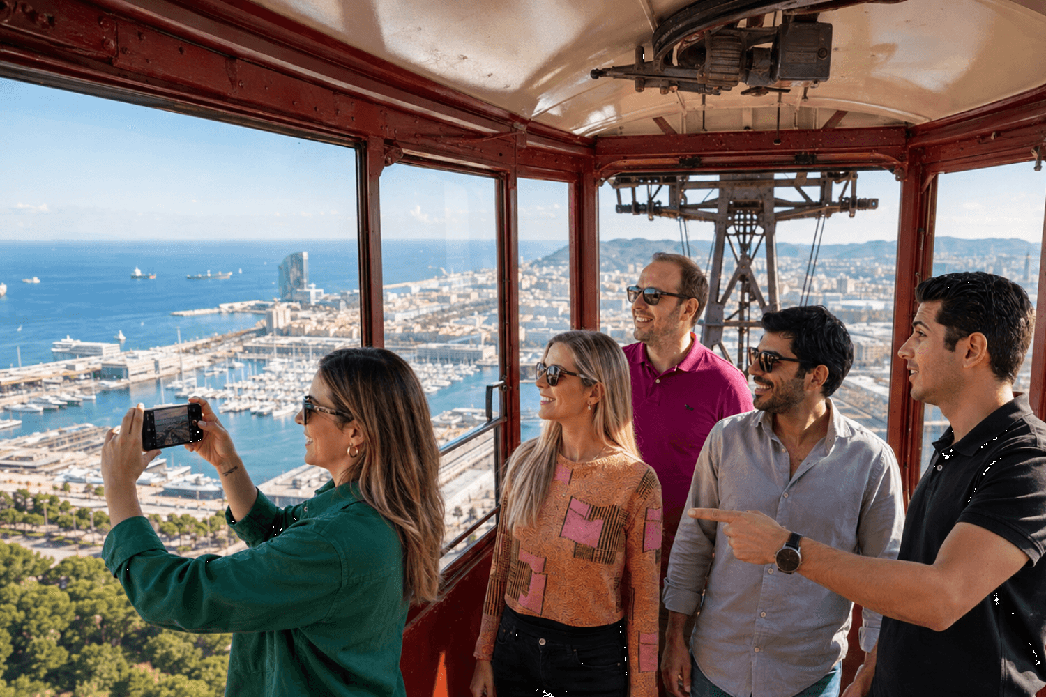 Montjuïc, teleférico, puerto y casco antiguo - Imagen 1