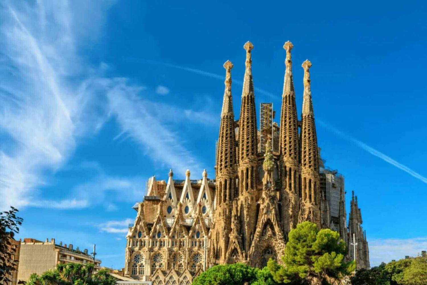Visita imperdível à Sagrada Família - Imagen 1