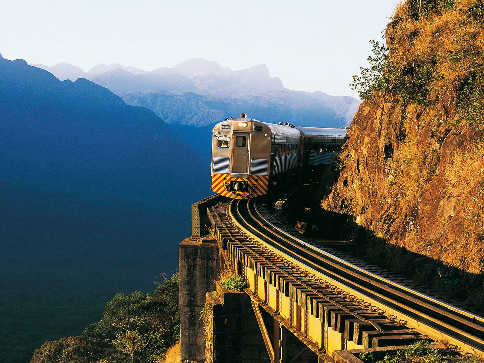 Tren a Morretes con almuerzo - Imagen 1