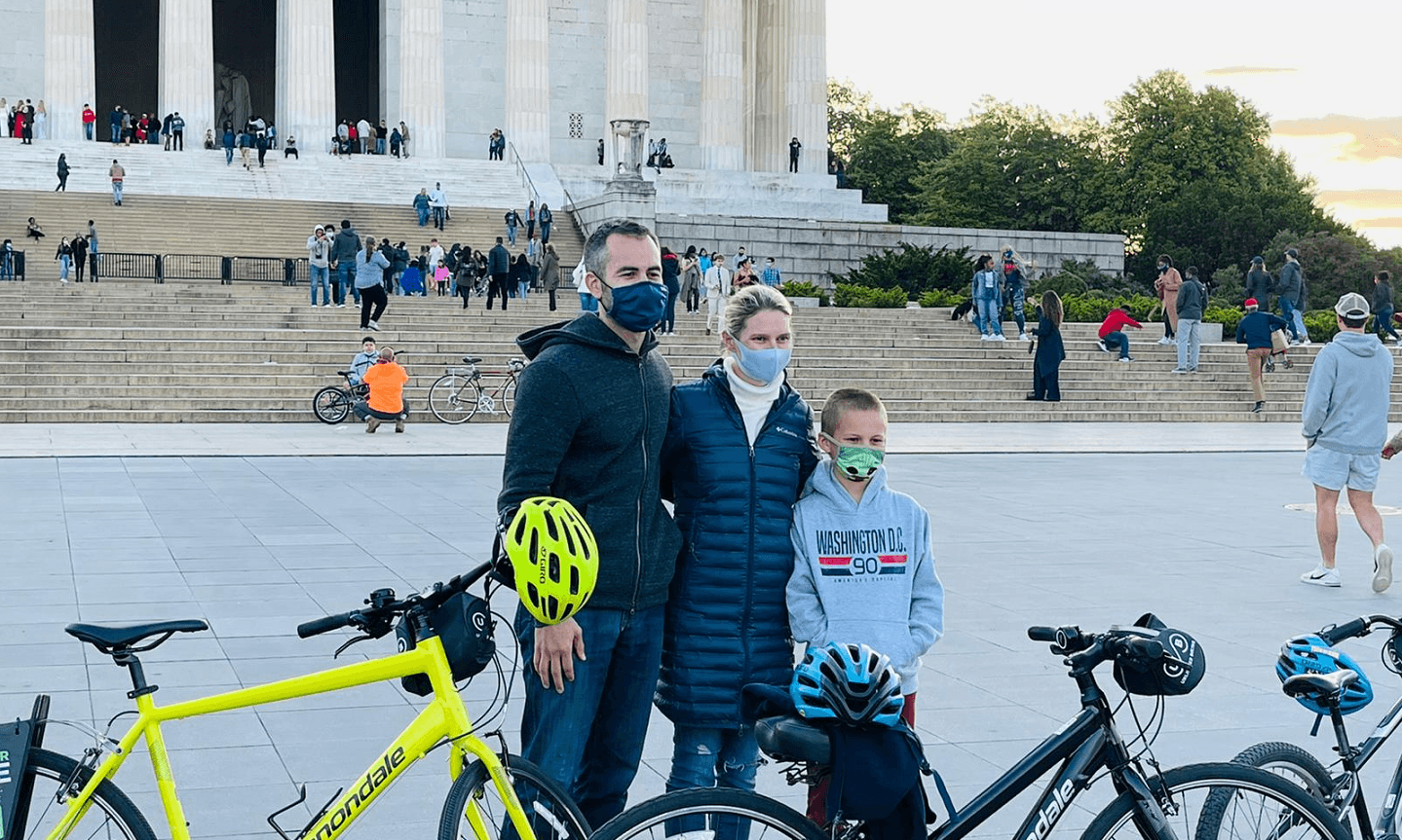 Bici por los monumentos y memoriales - Imagen 1