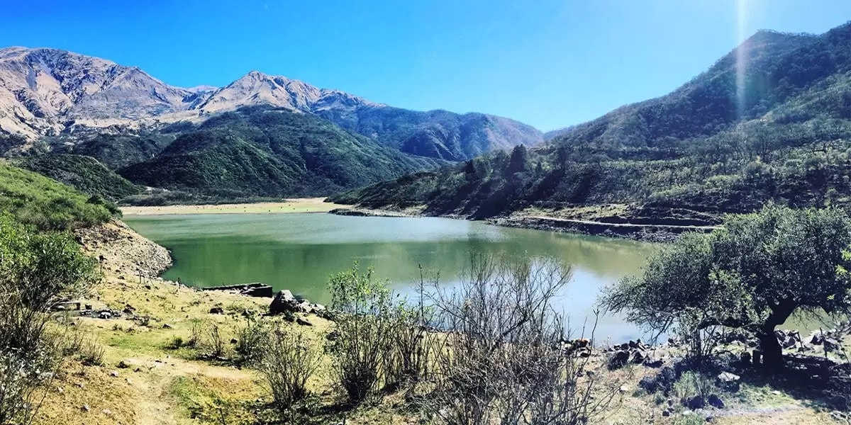 Laguna de Yala y Termas de Reyes desde Jujuy - Imagen 1
