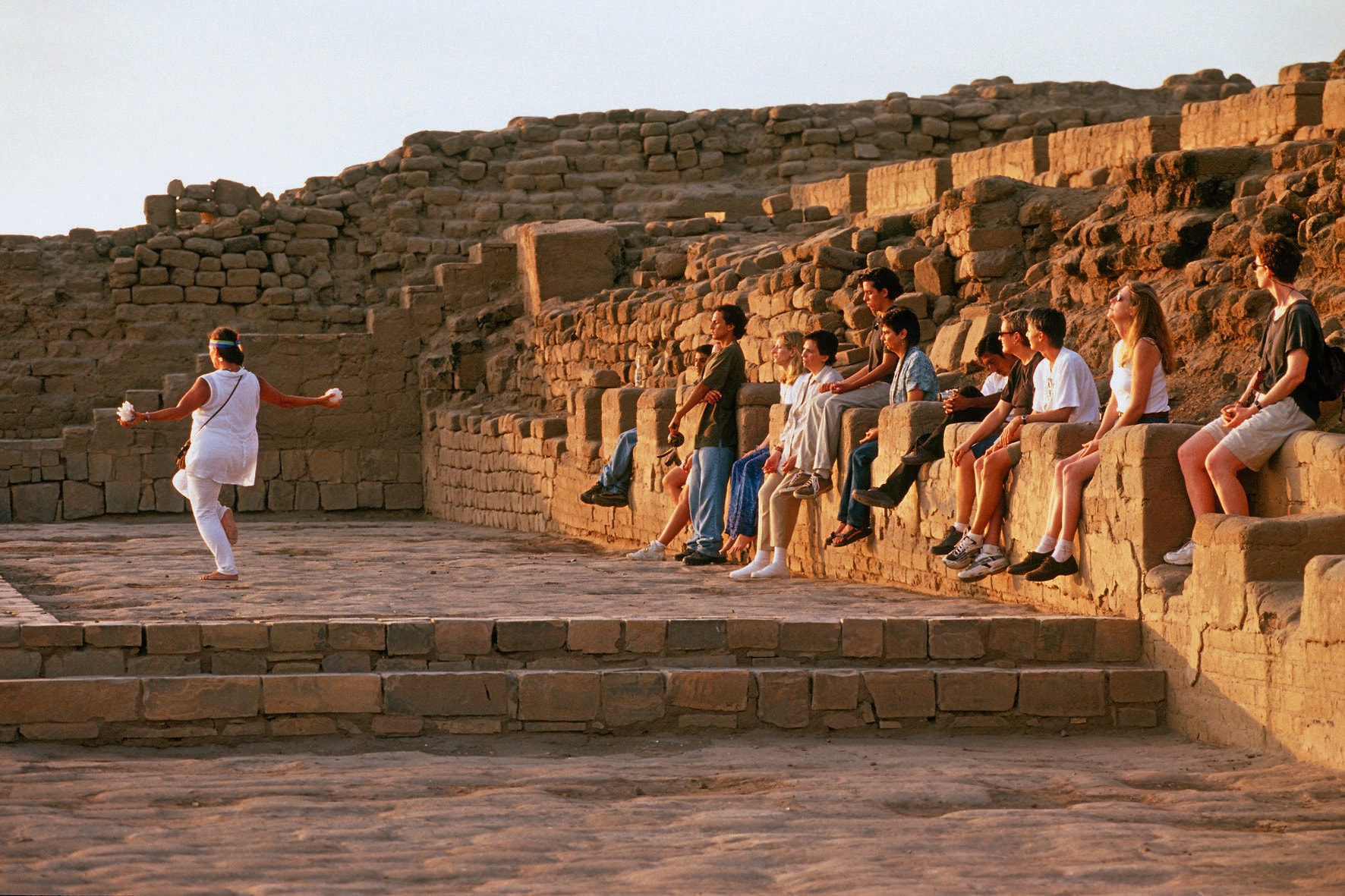 Meio dia em Pachacamac saindo de Lima - Imagen 1