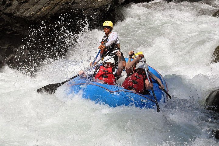 Rafting en aguas bravas desde Manuel Antonio - Imagen 1