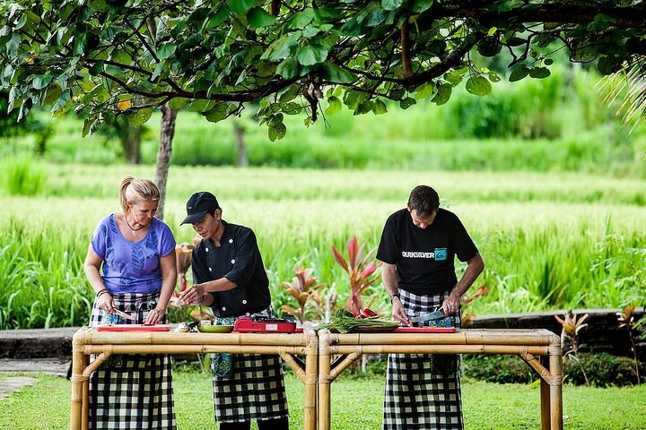 Cocina balinesa: tour y clase con almuerzo - Imagen 1