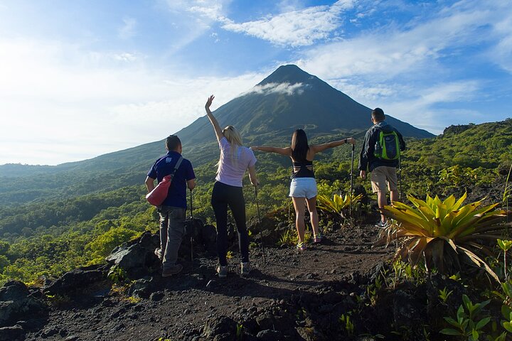 Expedición al volcán Arenal desde Arenal - Imagen 1