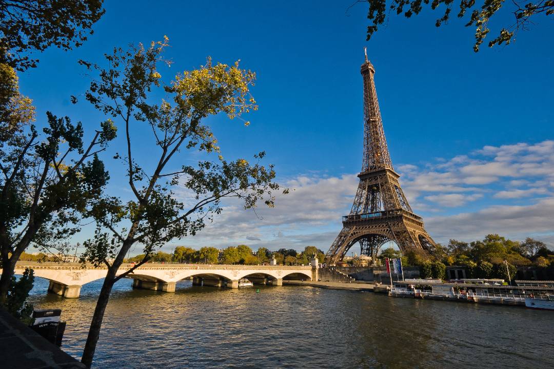 Day Trip to Paris with a 3-course Lunch - Imagen 1