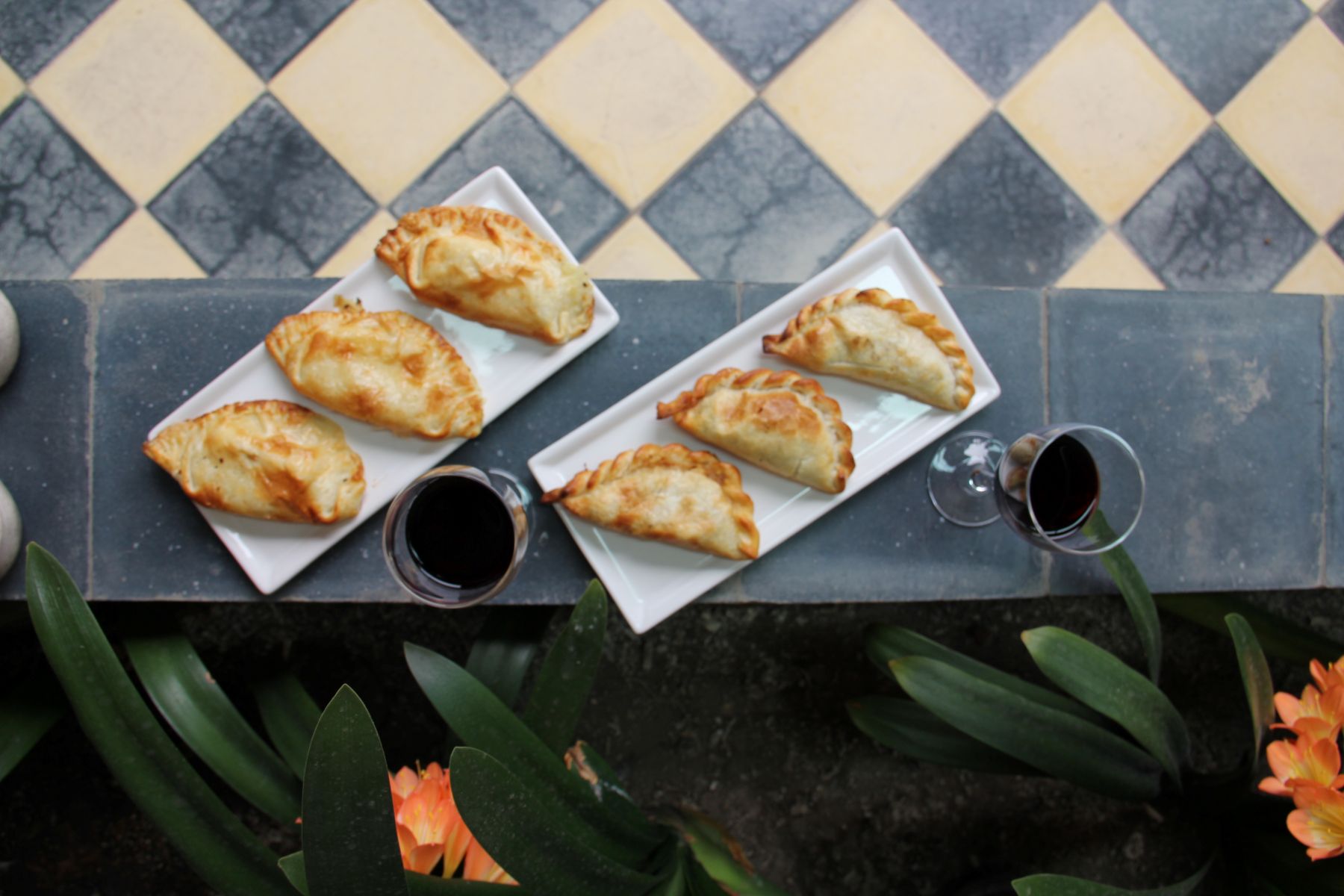 El Zanjón premium: Malbec e empanadas - Imagen 1