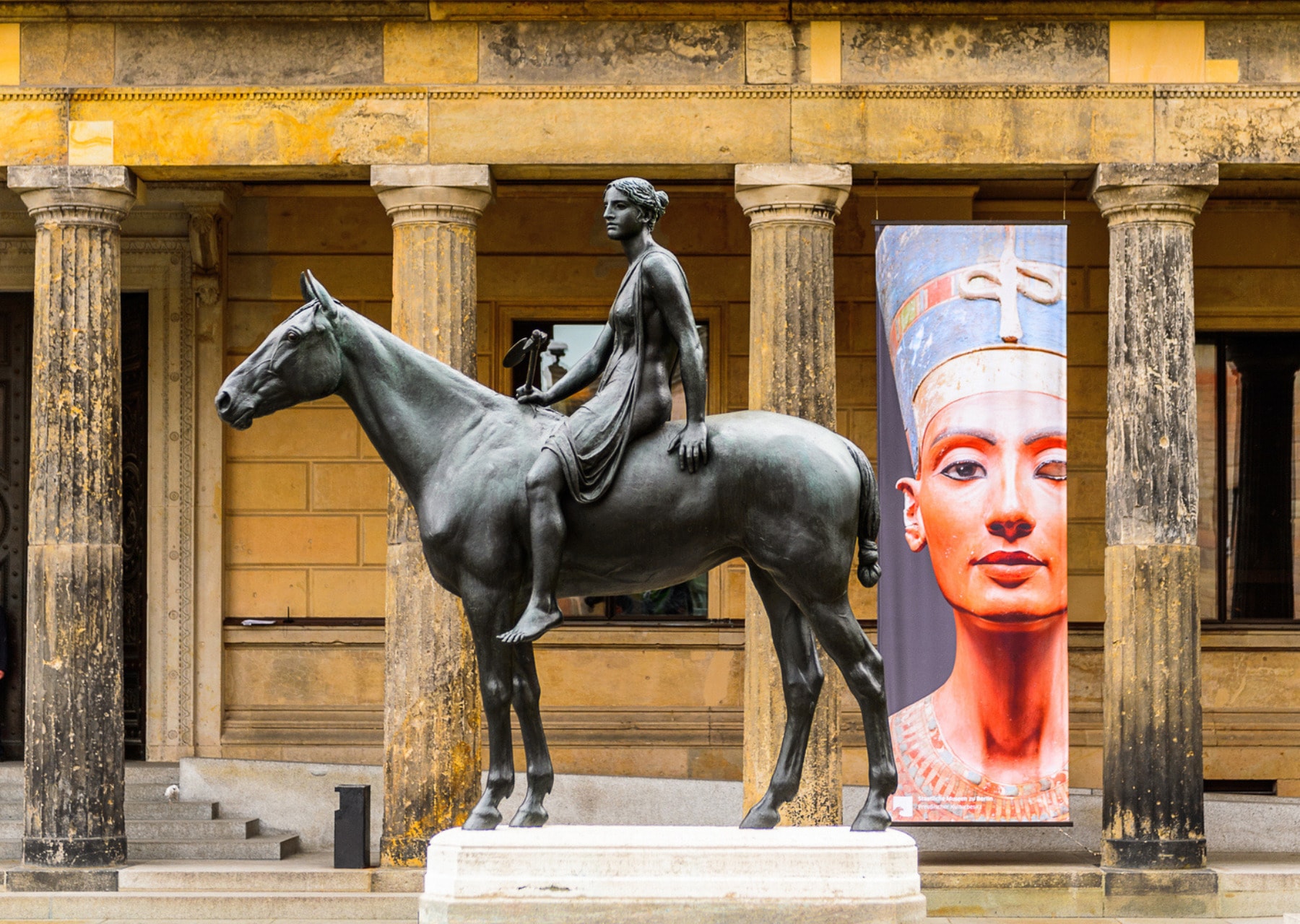 Tour por la isla de los museos de Berlin - Imagen 1