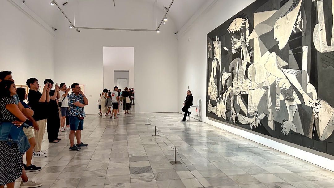 Fast Track Access to the Reina Sofía Museum - Imagen 1