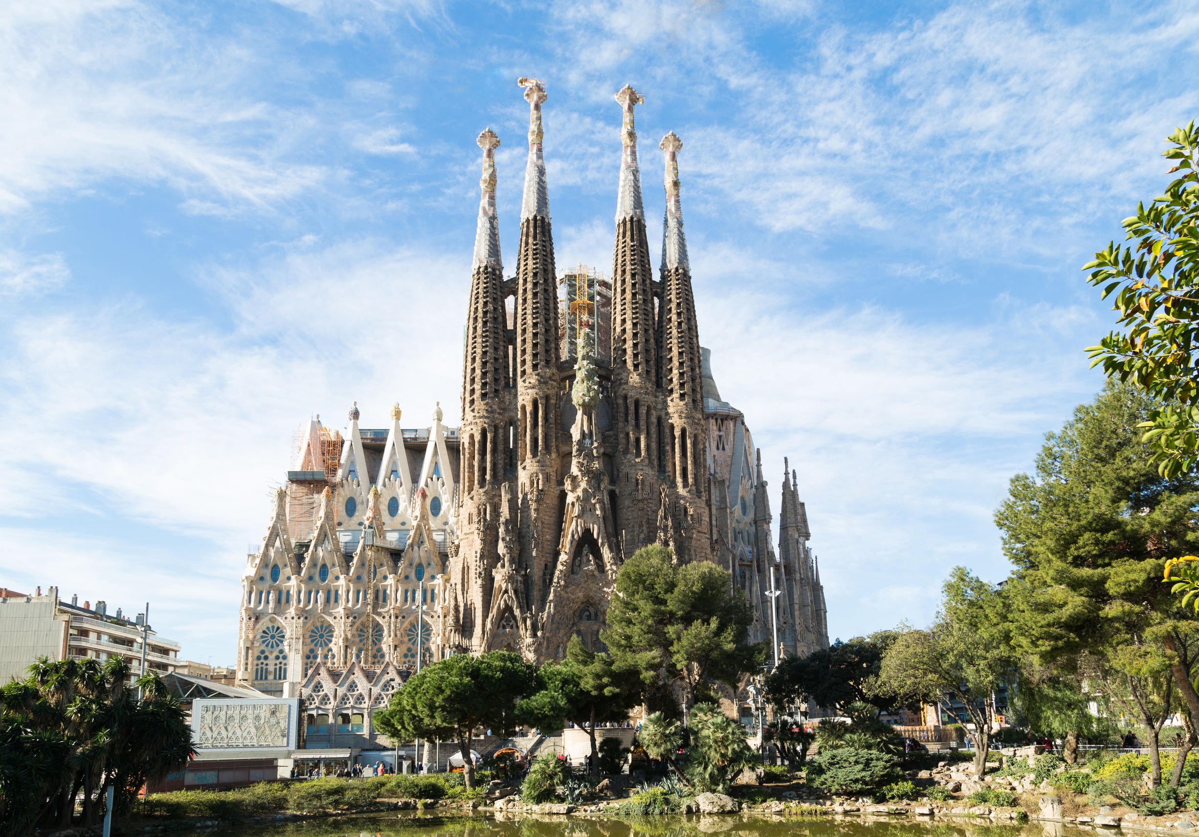 Sagrada Familia y Parque Güell con guía - Imagen 1