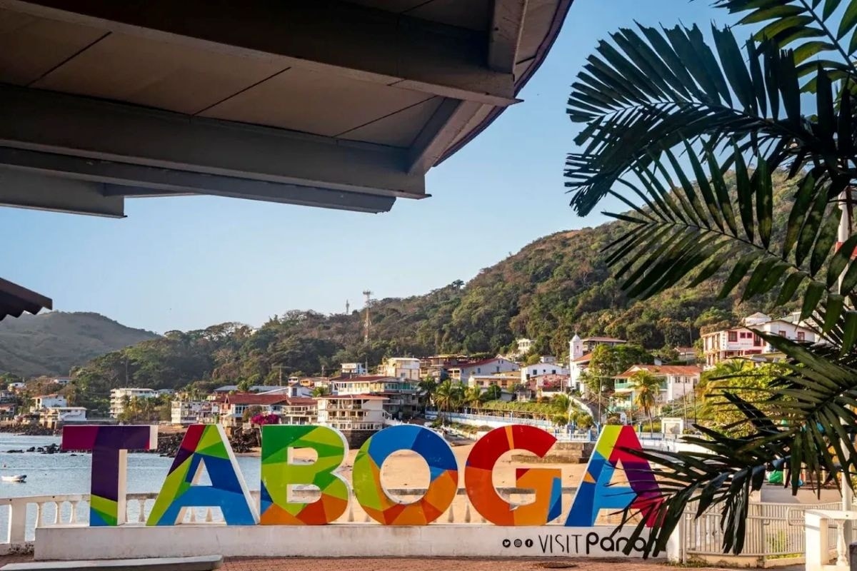 La isla de Taboga y sus playas - Imagen 1