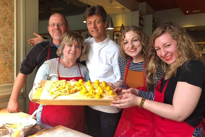 Exclusive Pasta making Class - Imagen 1