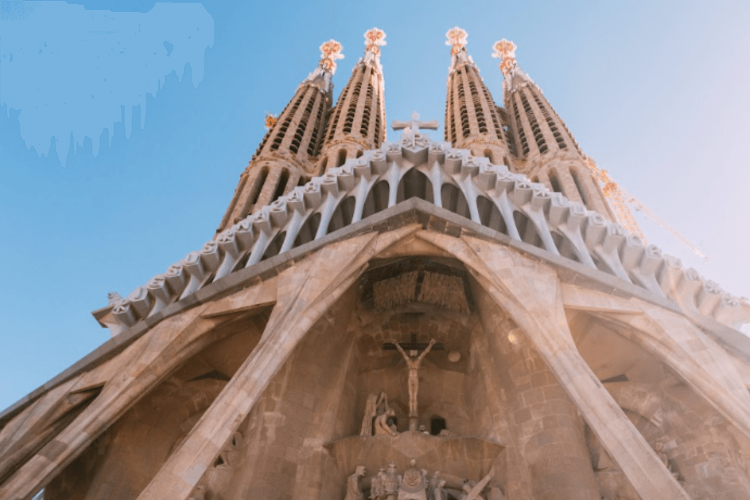 Sagrada Familia guiada en grupo reducido - Imagen 1