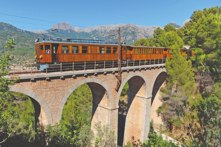 Sóller y Puerto de Sóller en tren y tranvía - Imagen 1