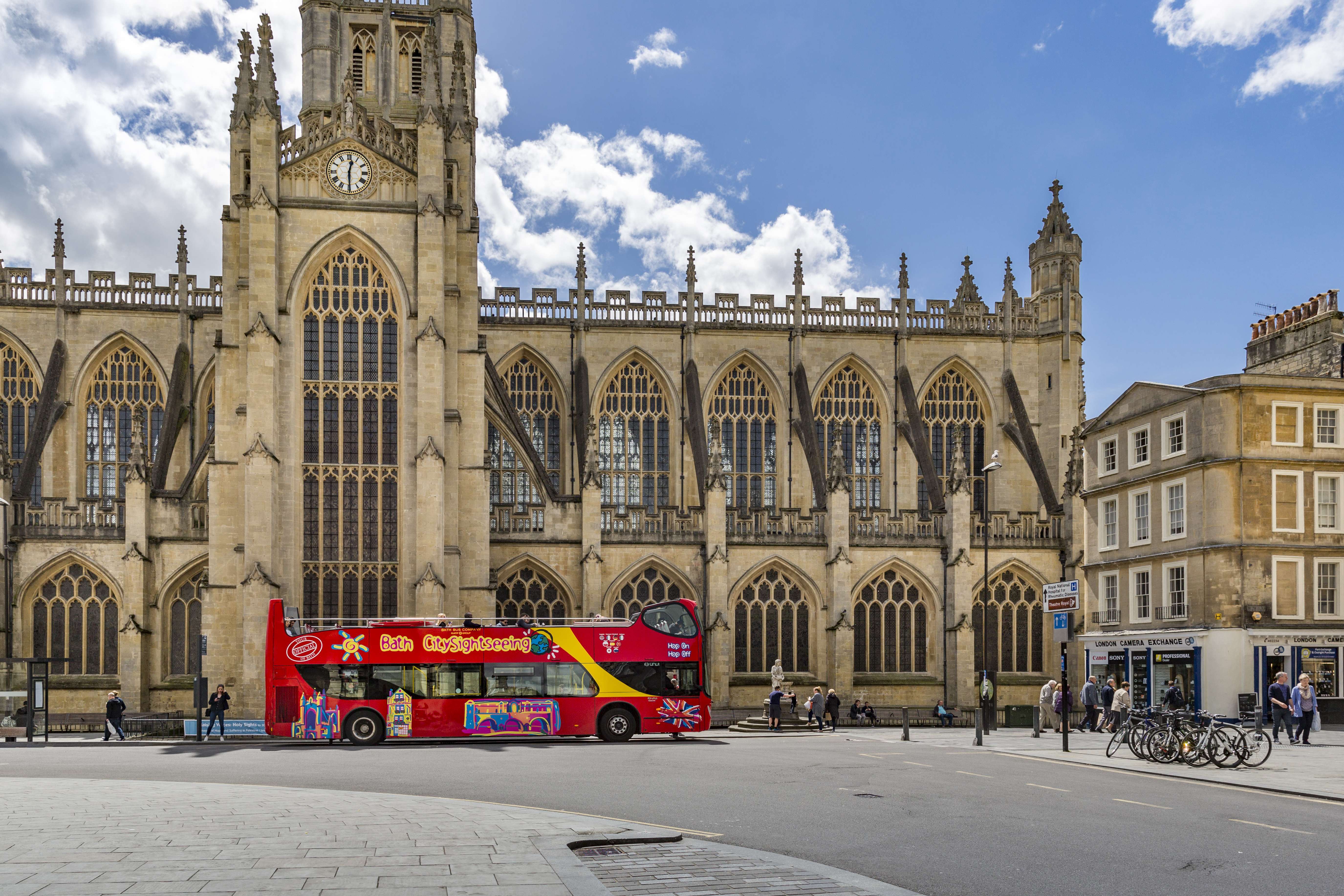 Bus turístico Hop On Hop Off por Bath - Imagen 1