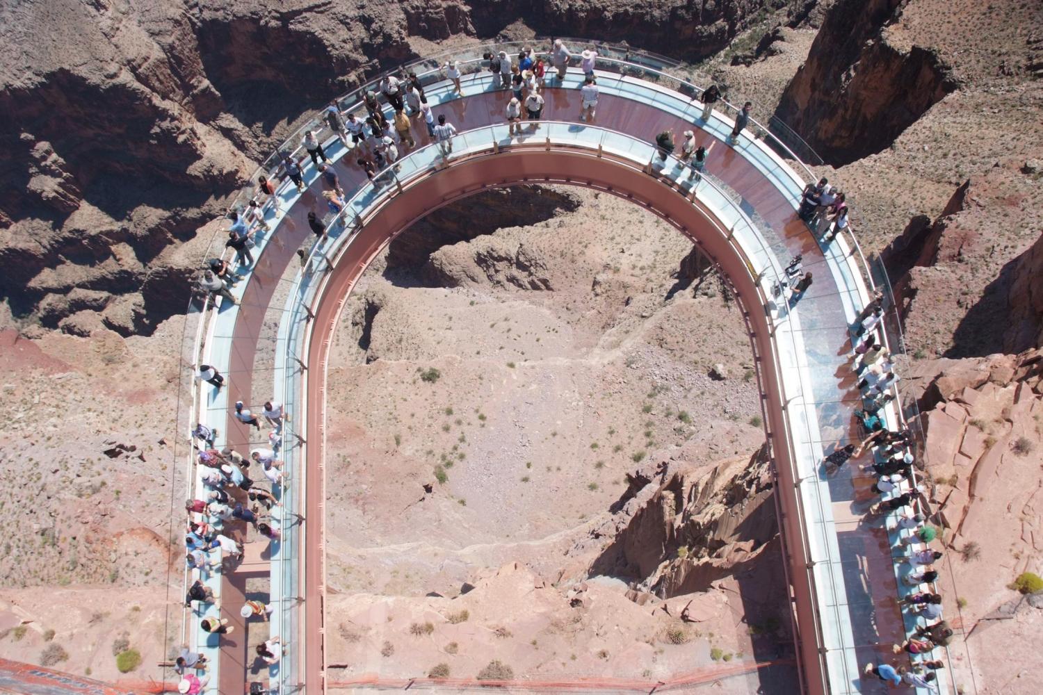 Gran Cañón Oeste en limusina con Skywalk - Imagen 1