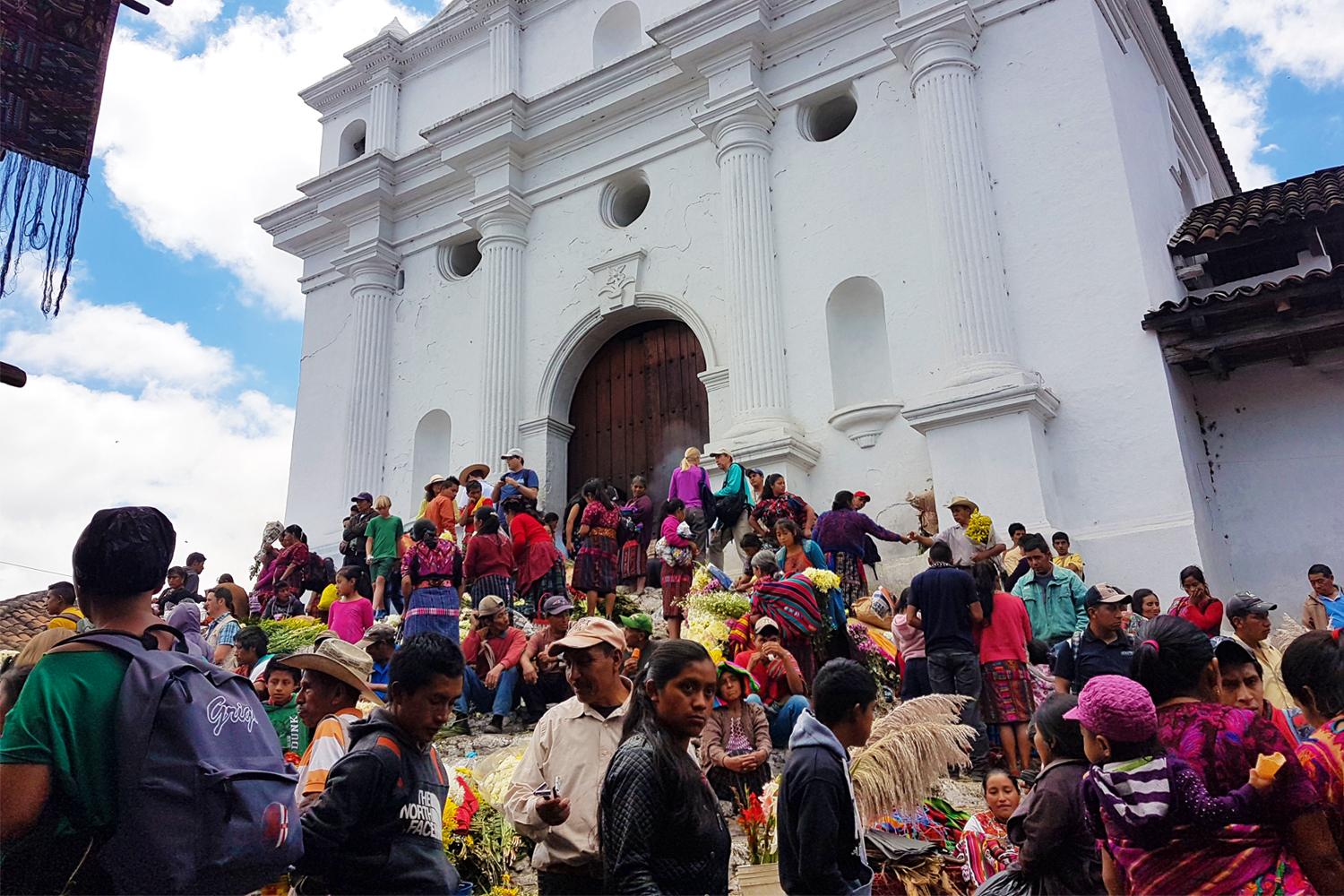 Mercado de Chichicastenango y lago Atitlán - Imagen 1