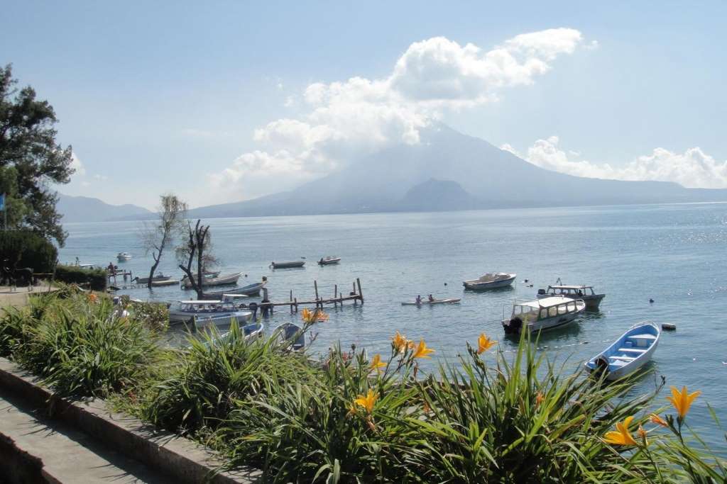 Lake Atitlan Full Day Tour with Boat - Imagen 1