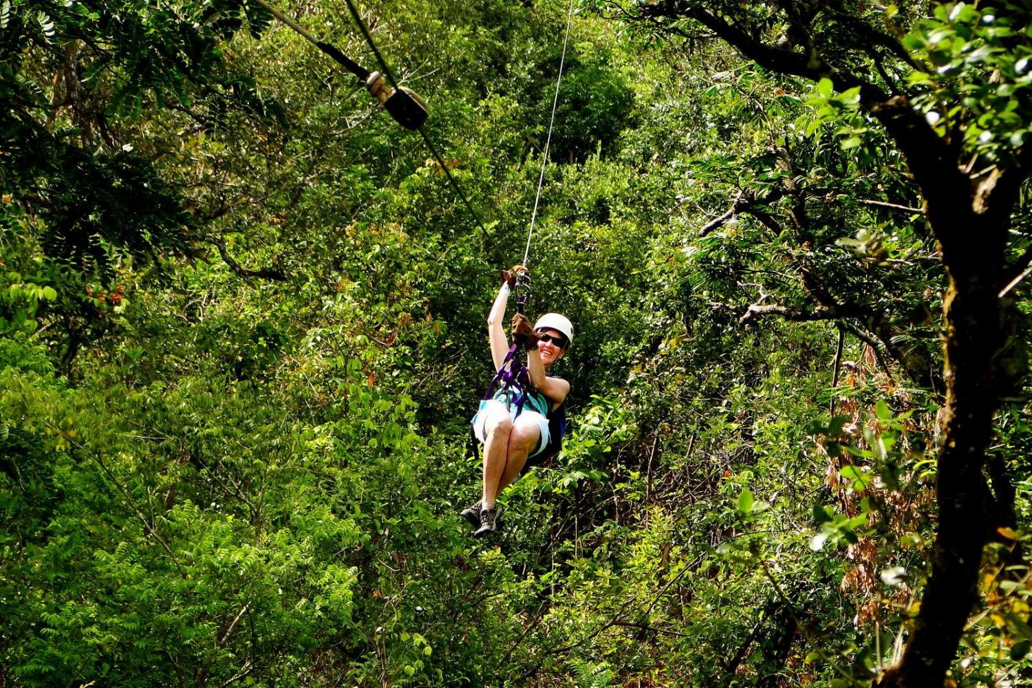 Tirolesa extrema y divertida en Puerto Plata - Imagen 1