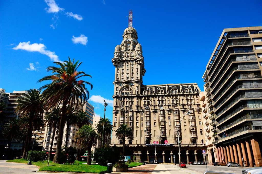 Maravilloso recorrido de Montevideo - Imagen 1