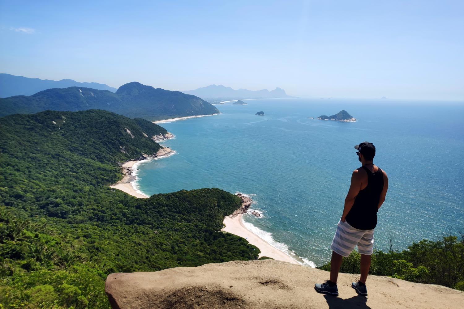 Pedra do Telégrafo e Praia de Grumari - Imagen 1