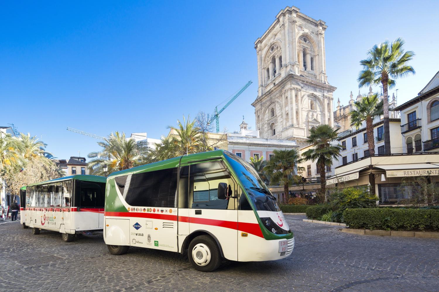 City Tour Granada Hop On-Hop Off - Imagen 1