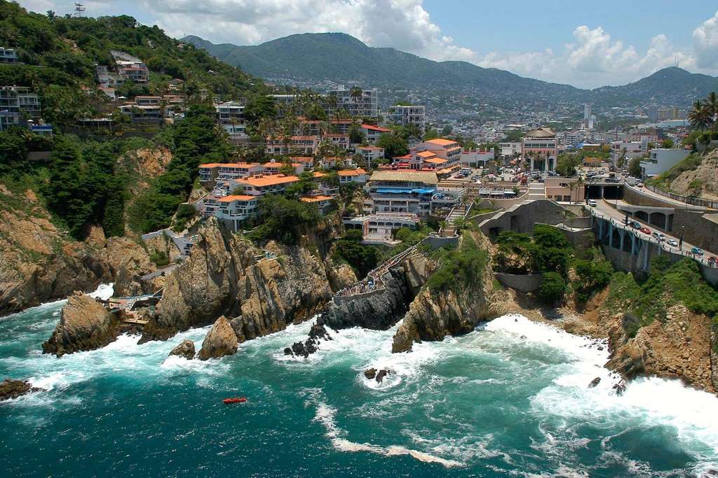 Isla Roqueta y Snorkeling + Snack - Imagen 1