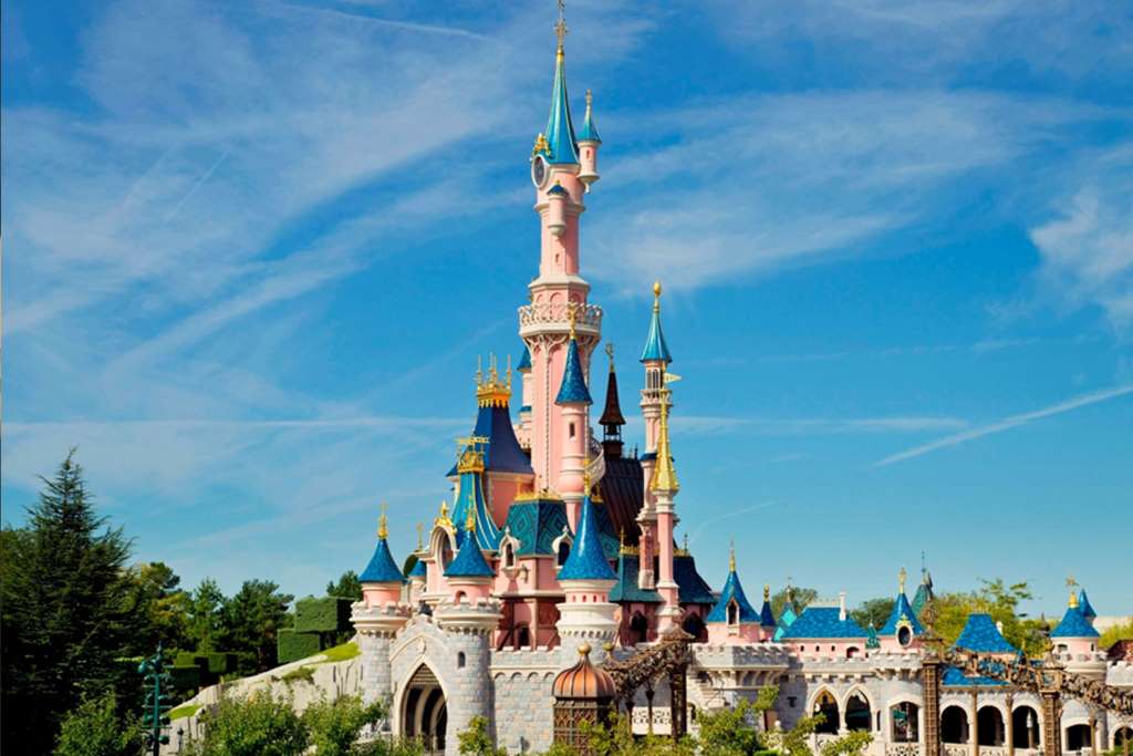 Disneyland 1 Day 2 Parks with Transfer - Imagen 1